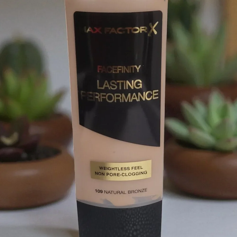 Max Factor X FACEFINITY Lasting Performance Foundation (natural bronze ) Oil Fre